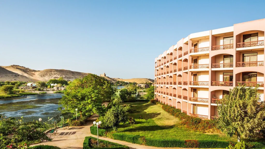 الفندق بيراميزا ايزيس ايلاند ريزورت - أسوان